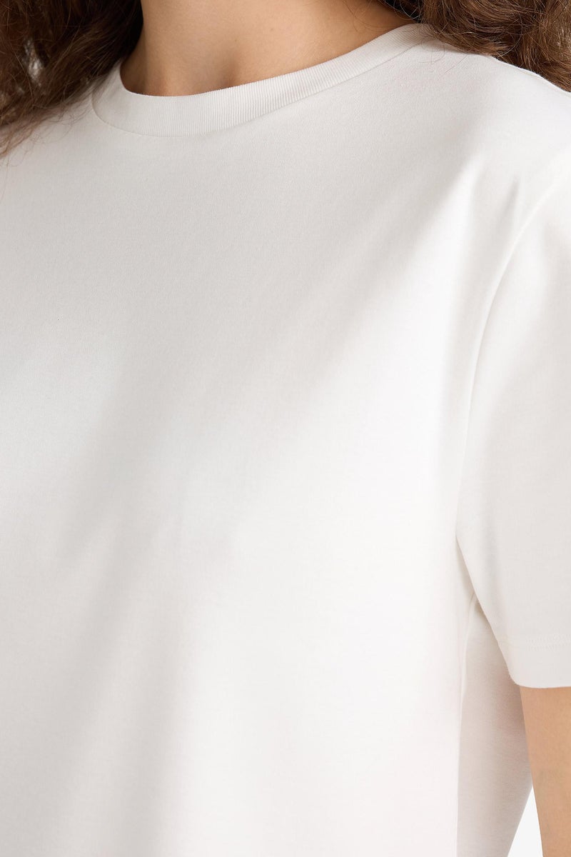 DeFacto White Woman Regular Fit Crew Neck Short Sleeve T-Shirt Casual - Image 4